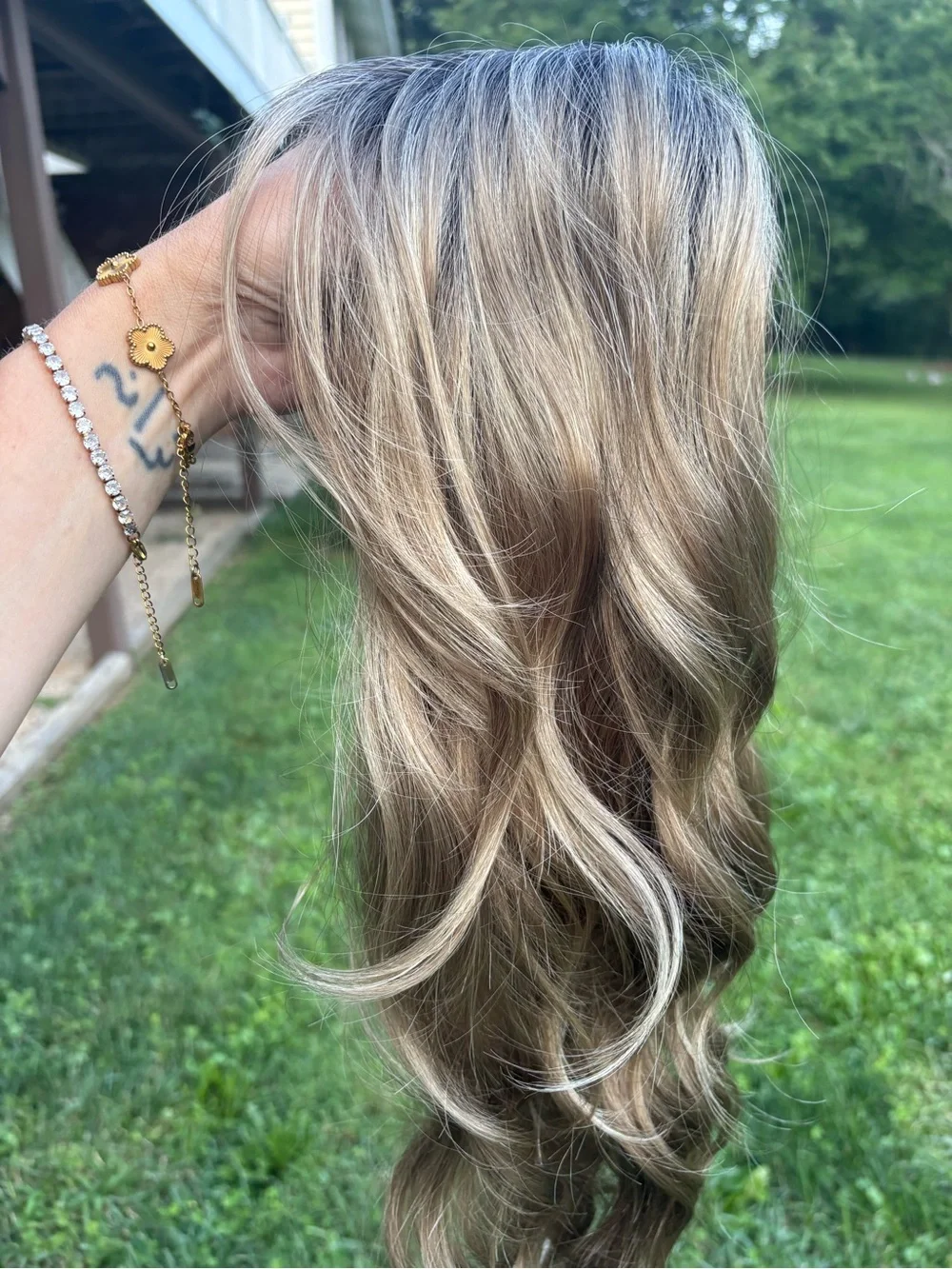 BNWT Envy Brianna Hand-Tied Wig, Gorgeous Multi Dimensional Blonde